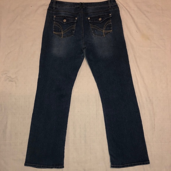 Faded Glory Stretchy Bootcut Jeans - Picture 2 of 4